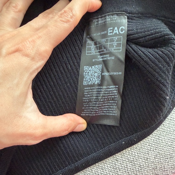 Guess by Marciano Black Sweater with Copper Buttons - Picture 6 of 16